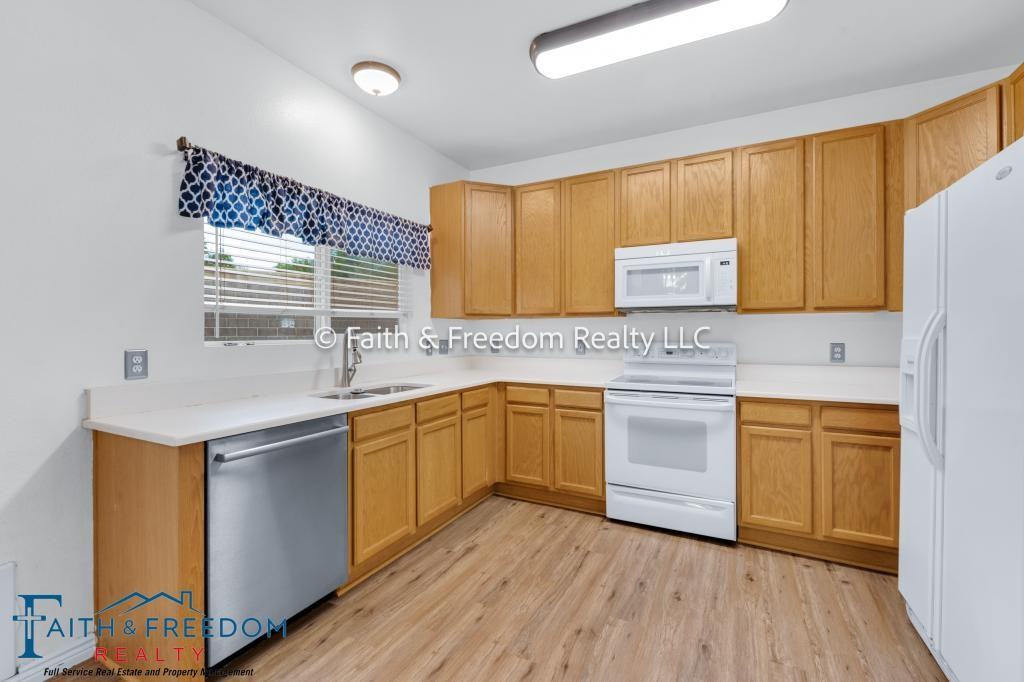 5249 Mountain Air Cir - Photo 7 of 20