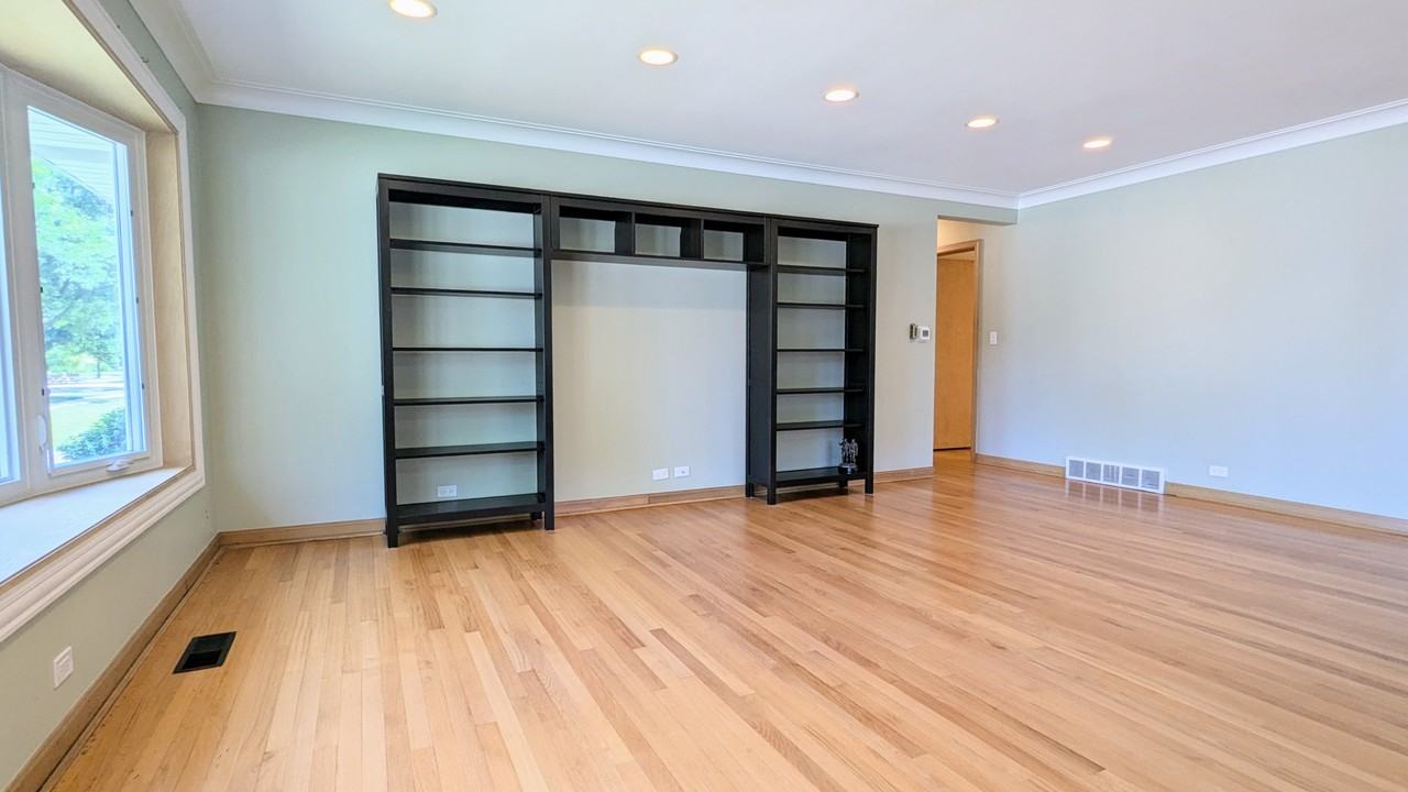 736 N Wilshire Ln #1 - Photo 2 of 14
