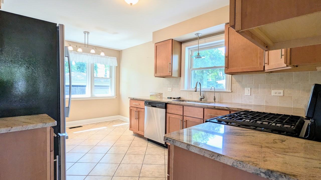 736 N Wilshire Ln #1 - Photo 5 of 14