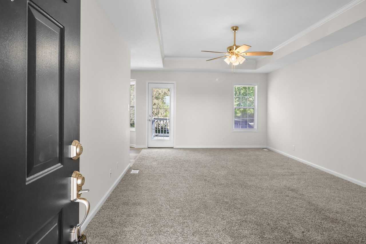 3393 Endsworth Dr #1 - Photo 7 of 29