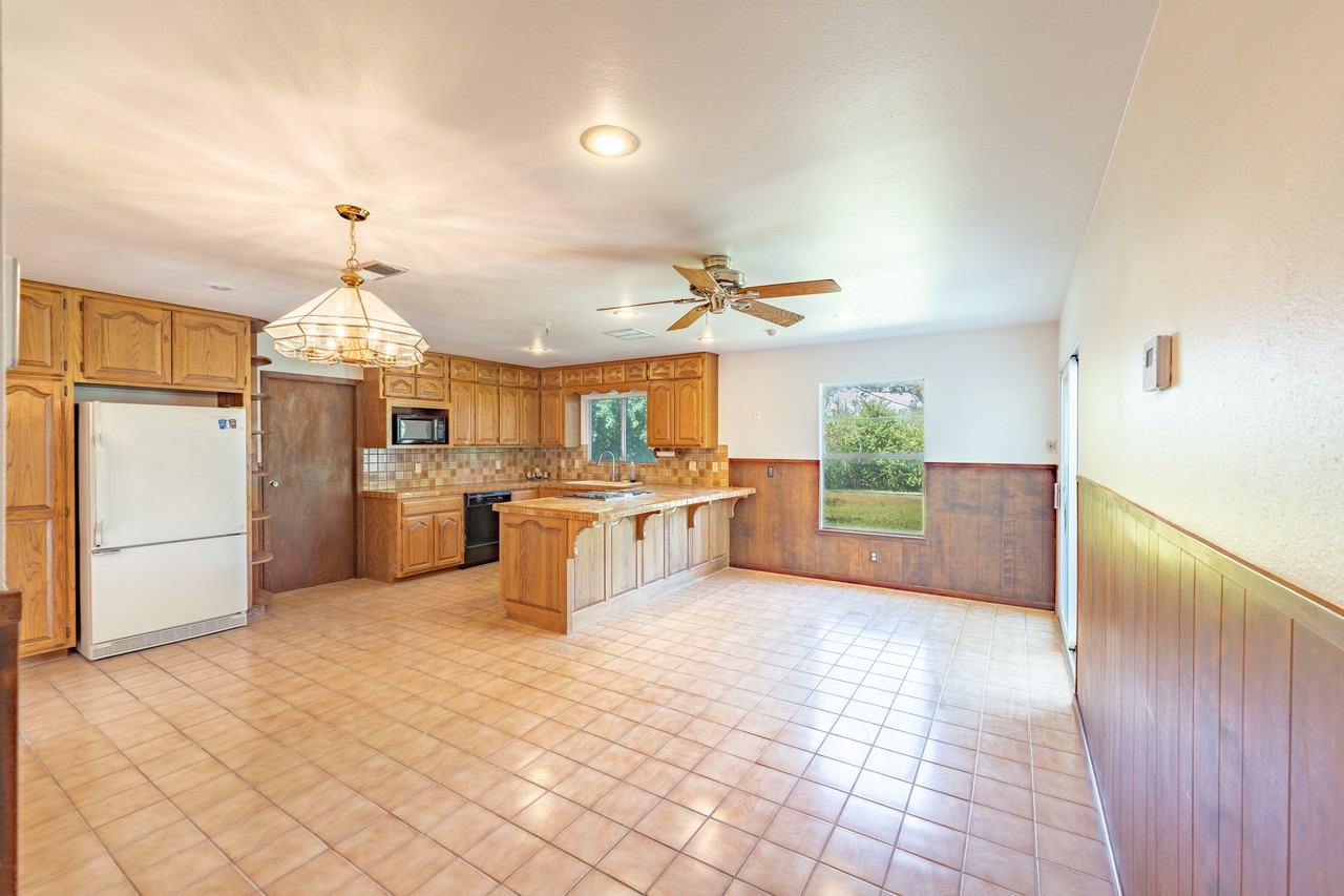 7722 Pinebrook Dr #1 - Photo 6 of 16