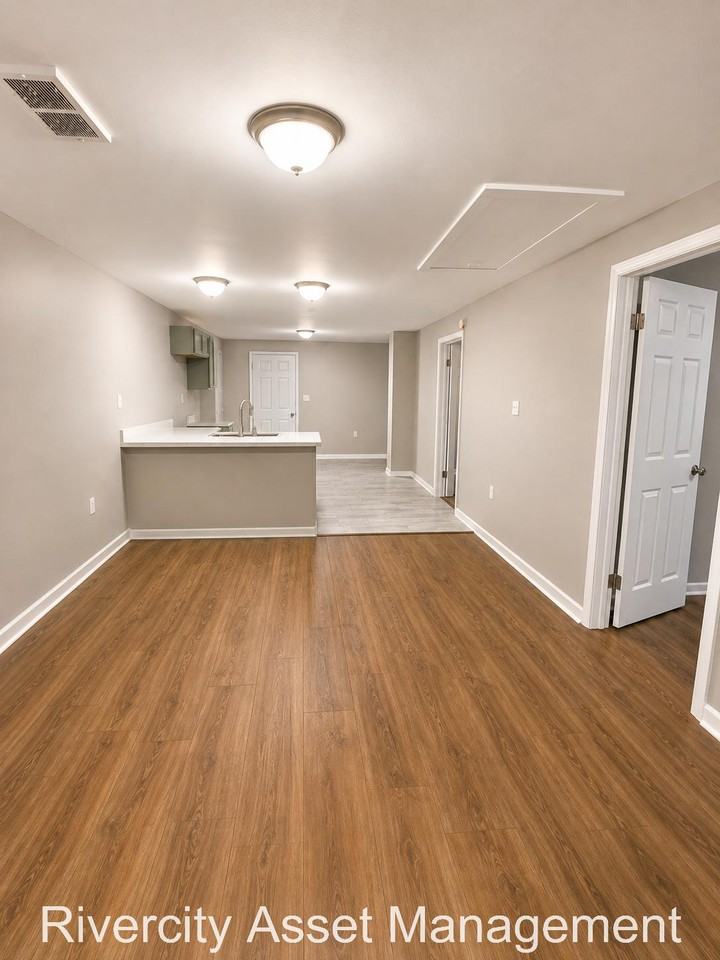 2146 Hunter Ave #1 - Photo 2 of 8