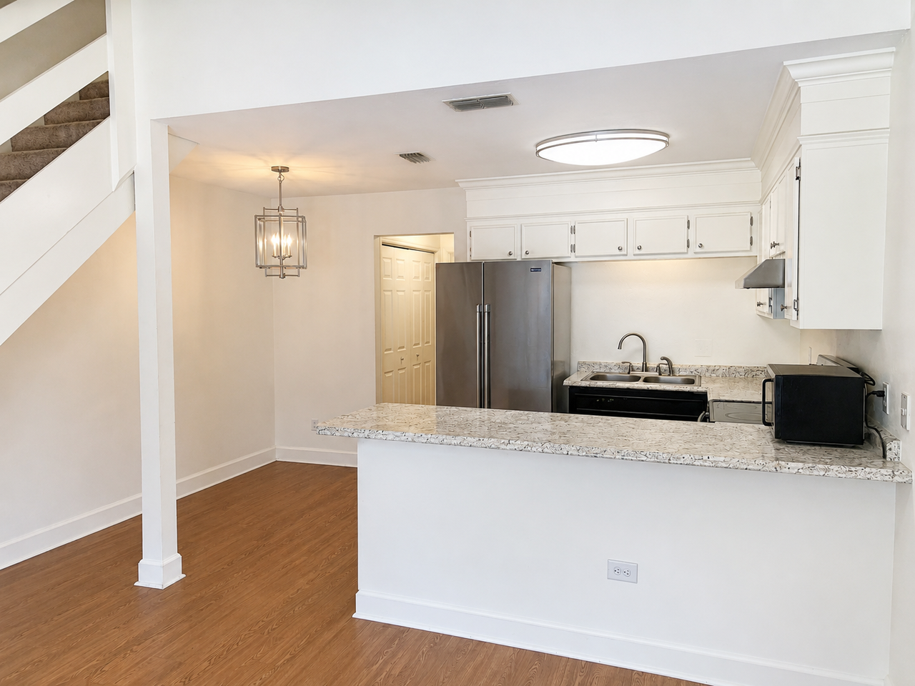 948 S Lipona Rd #1 - Photo 2 of 12