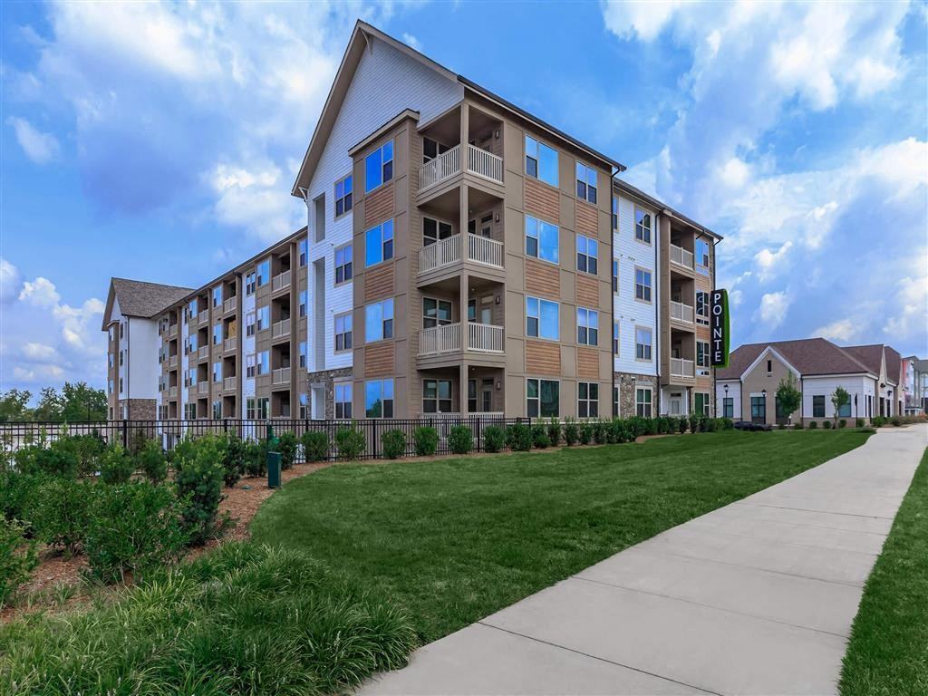 Berewick Pointe Apartments - Photo 3 of 50