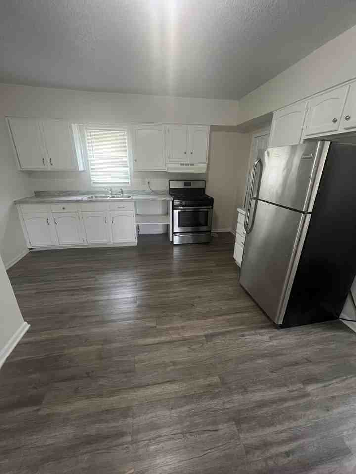 93 Atwater St #1 - Photo 2 of 9