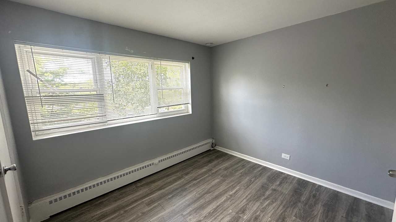 106 South Kenmore AvenueApt D #D - Photo 3 of 7