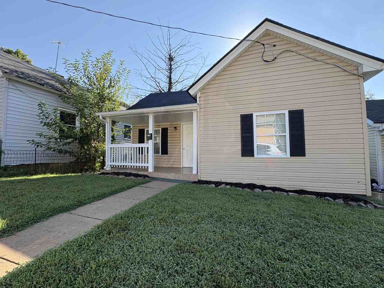 1114 Knight St #1 - Photo 2 of 24