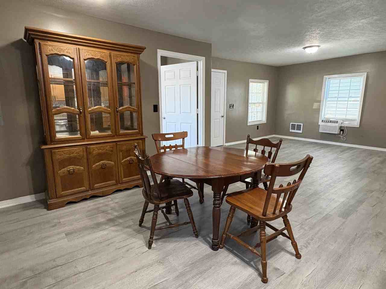 1114 Knight St #1 - Photo 7 of 24
