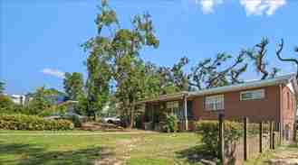 2 Bedroom Close to Campus - Photo 1 of 1