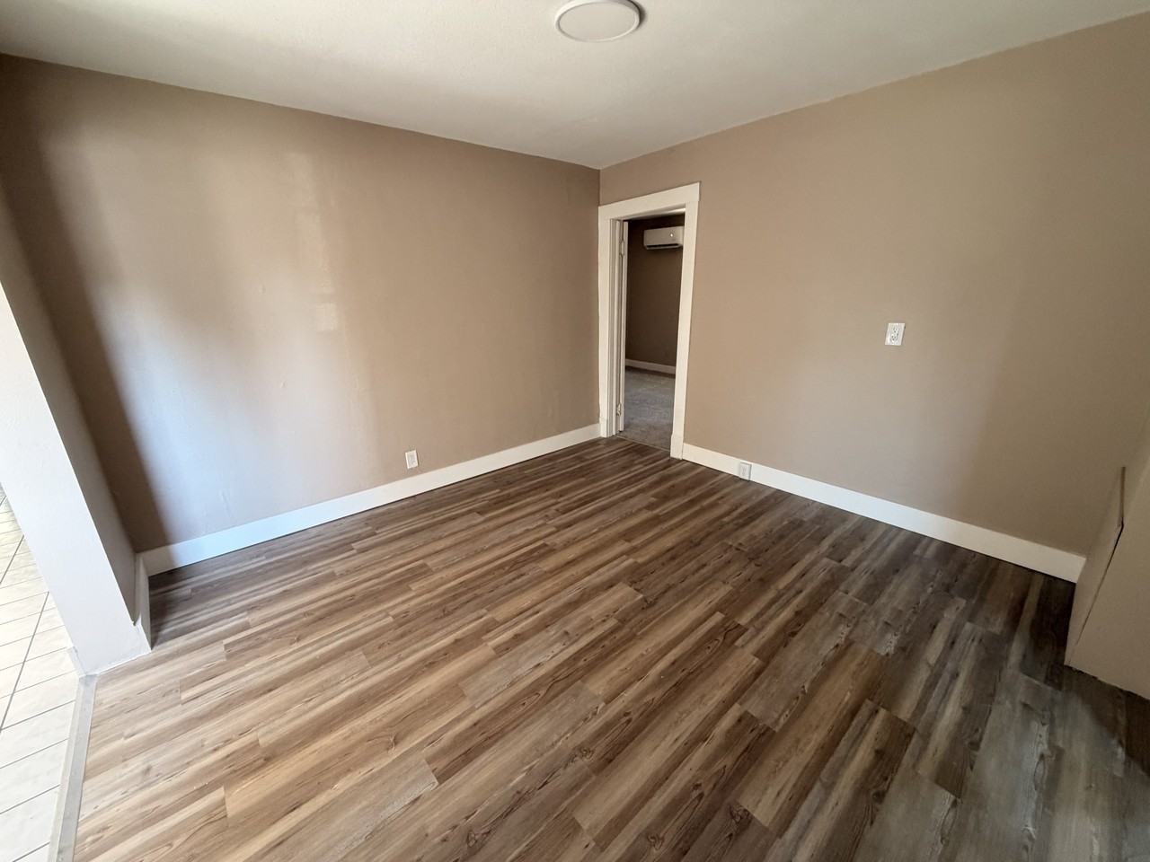 1004 N Plum St #1 - Photo 2 of 10