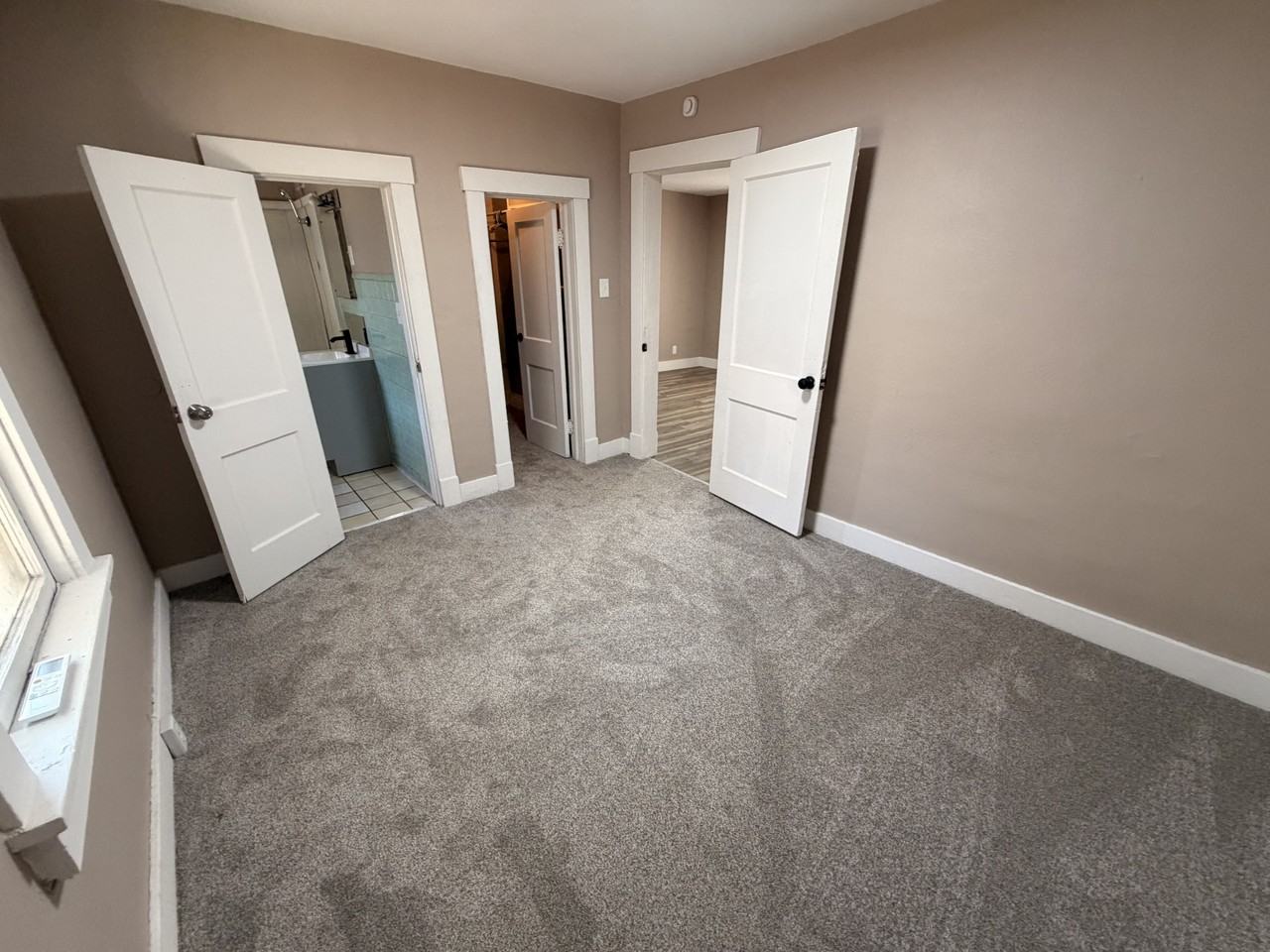1004 N Plum St #1 - Photo 5 of 10