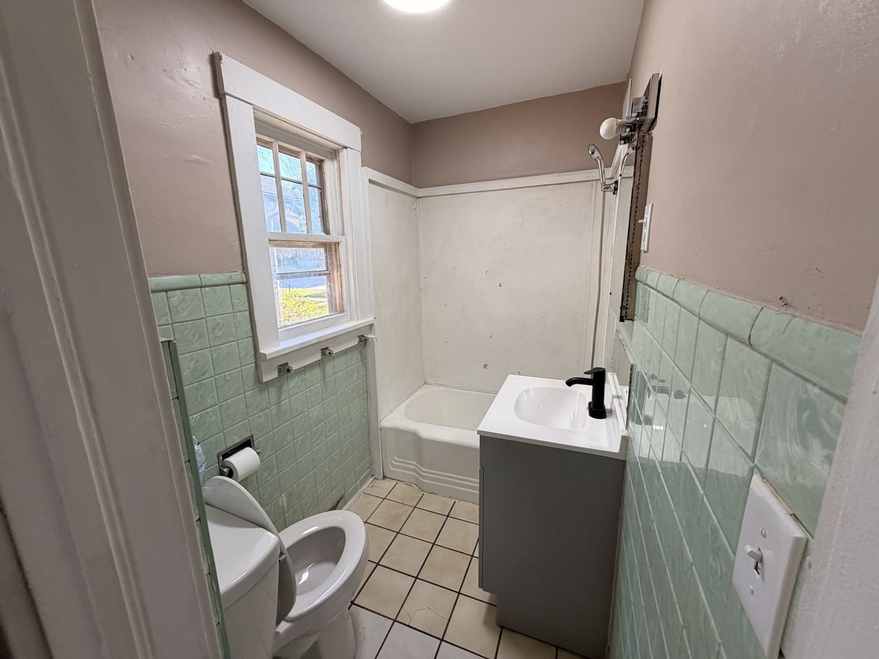 1004 N Plum St #1 - Photo 6 of 10