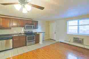 41 S Lincoln St #303 - Photo 1 of 1
