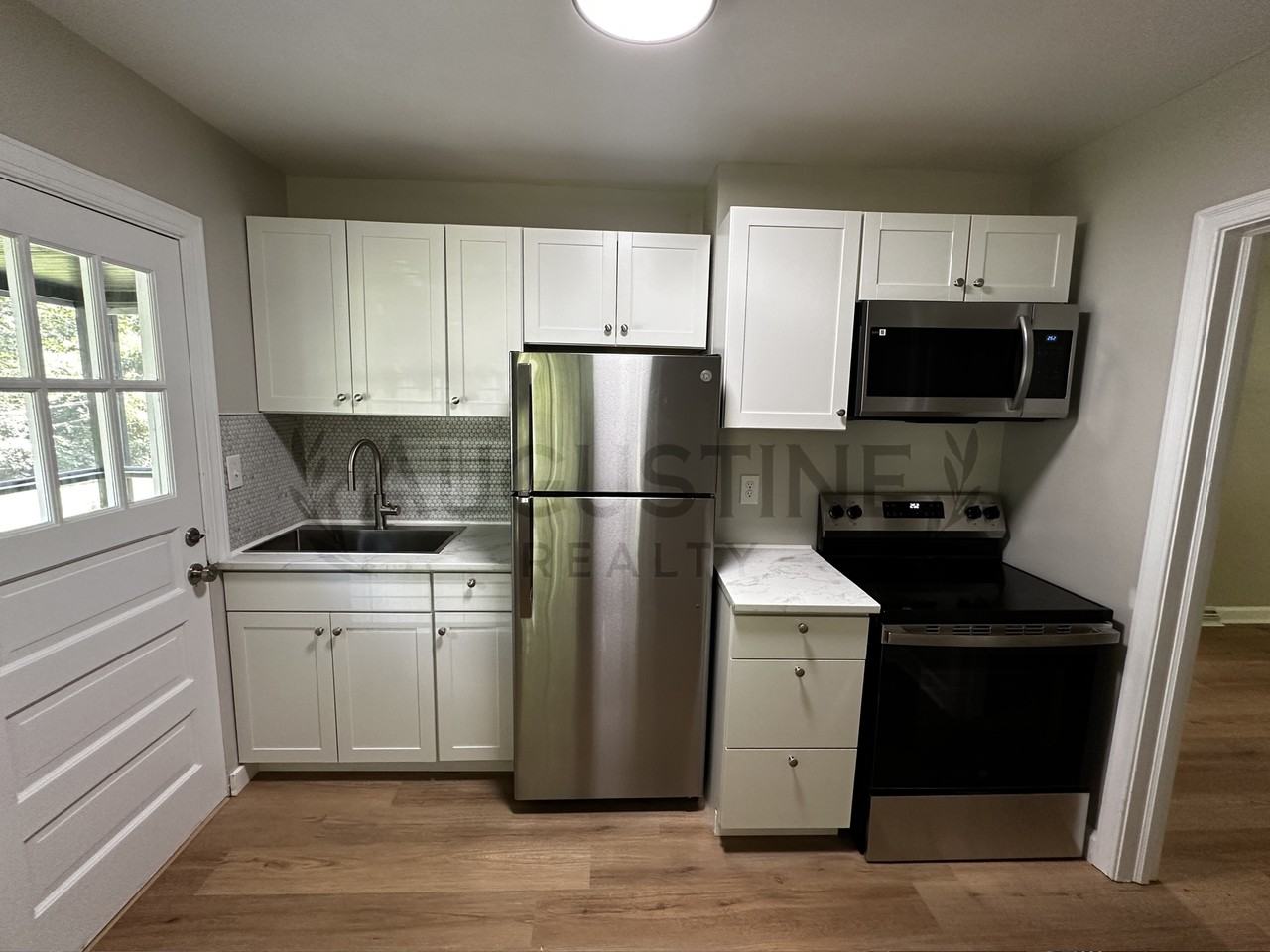 2723 Robin Hood Dr #1 - Photo 5 of 21