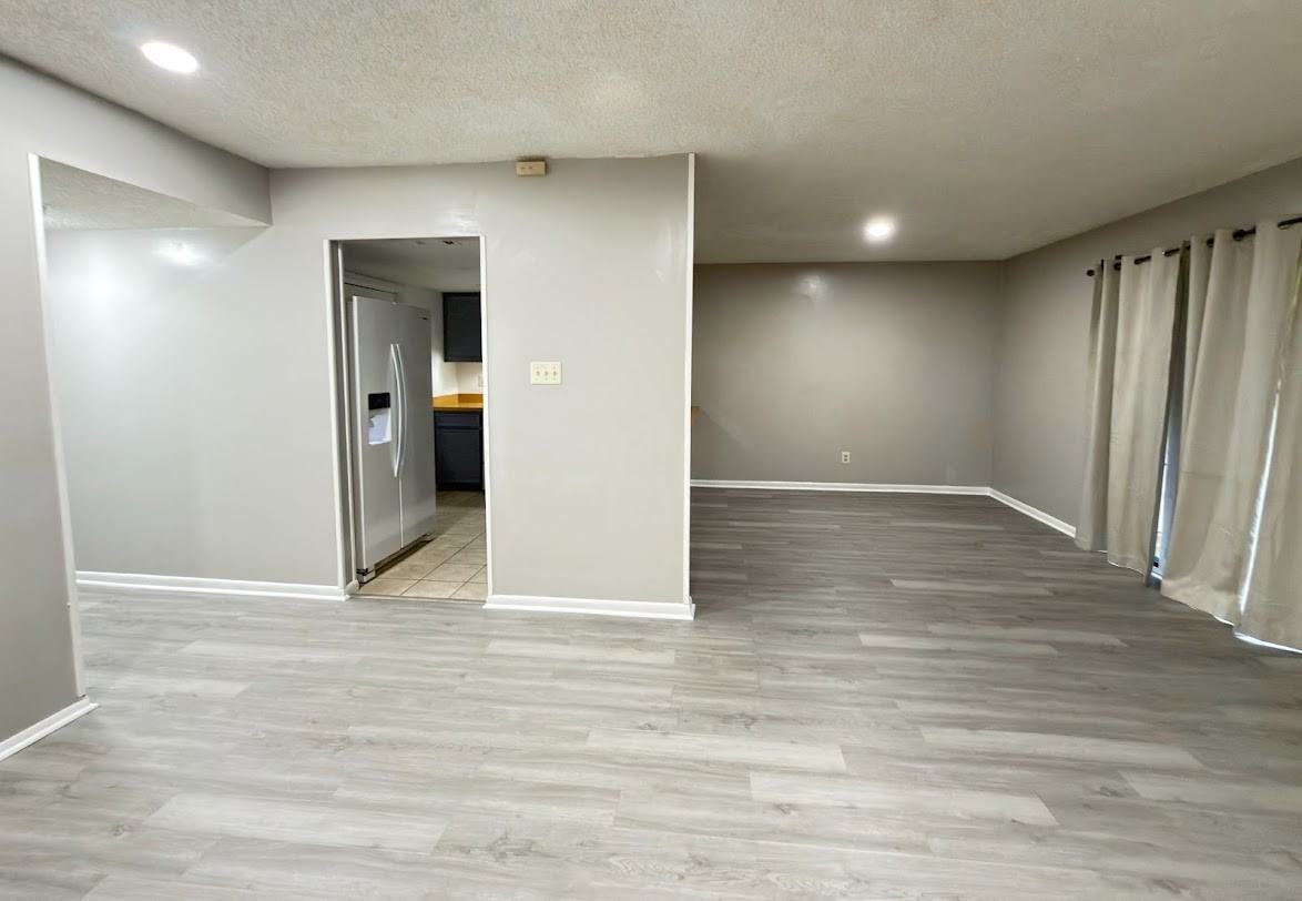 1307 Baytree Dr #D - Photo 6 of 17