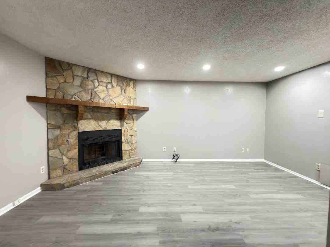 1307 Baytree Dr #D - Photo 7 of 17