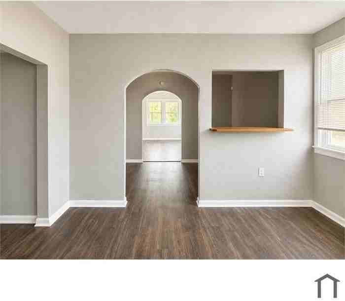 600 Plum St #1 - Photo 3 of 9