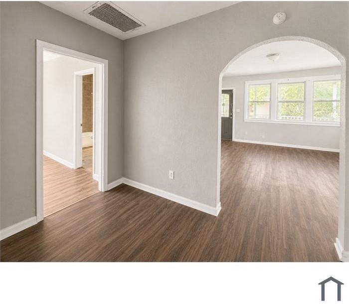 600 Plum St #1 - Photo 4 of 9