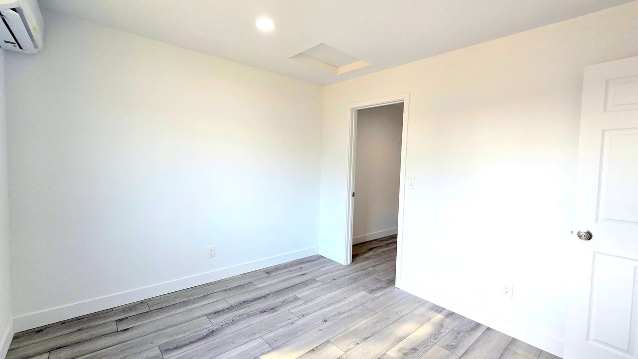 7539 Laurel Ave Fontana Ca #2 - Photo 5 of 14