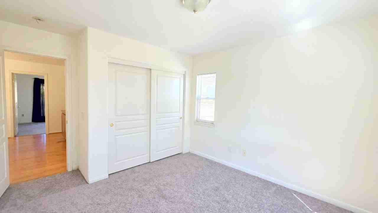 6536 Laurel St Eastvale Ca - Photo 4 of 31