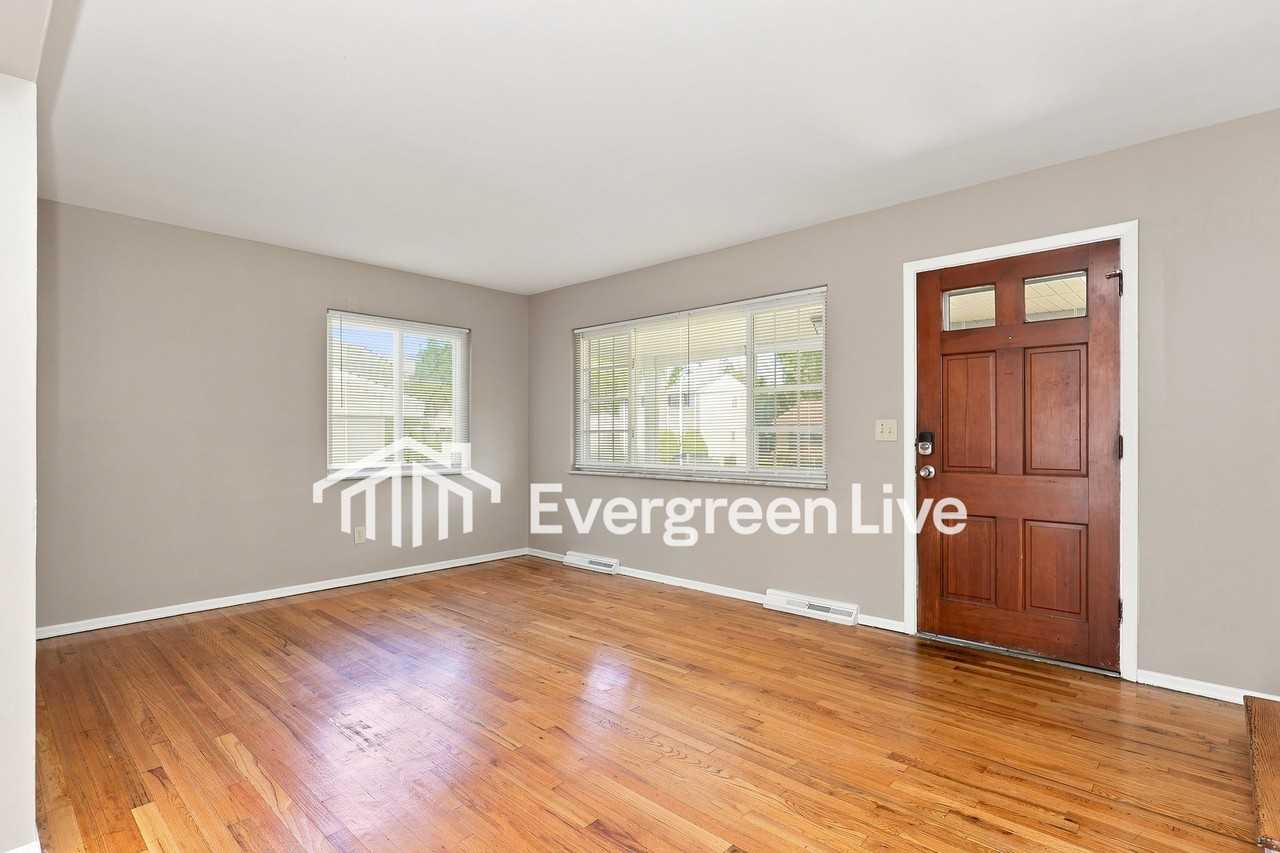 3105 Libra Ln - Photo 3 of 15