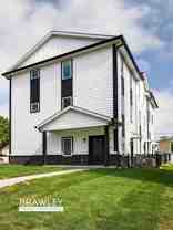 422 E Cottage Grove - Photo 1 of 1