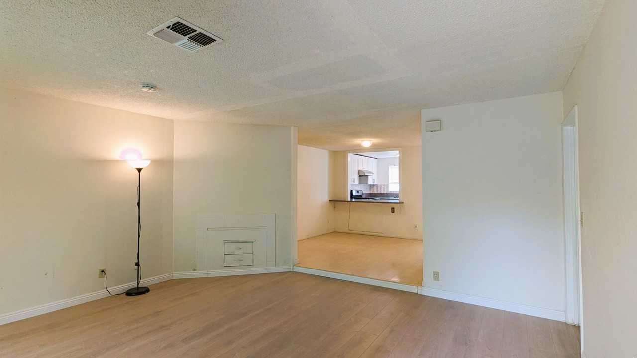 444 S Garfield Ave #B - Photo 7 of 22