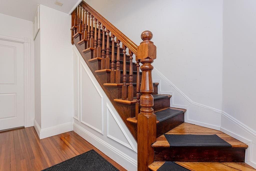 33 3rd St ##3 - Photo 4 of 17