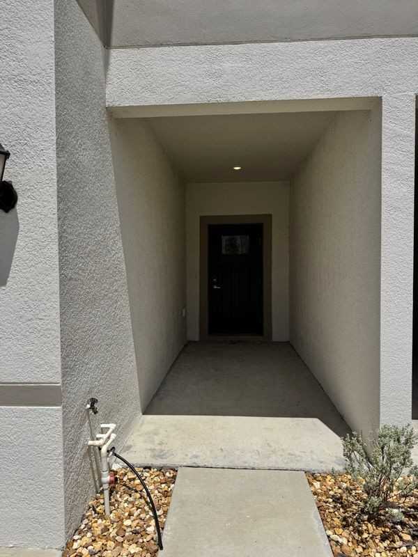 32235 Powderpuff Mimosa Dr - Photo 2 of 28