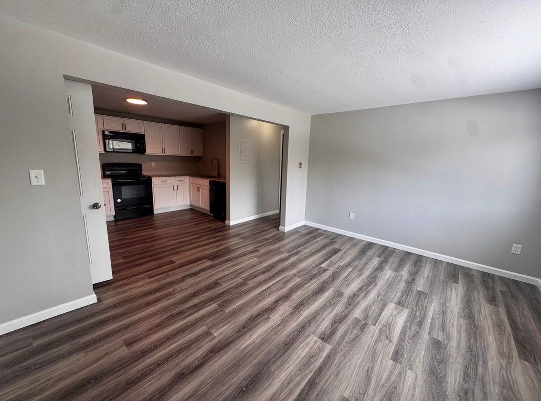9049 Zito Dr ##6 - Photo 5 of 11