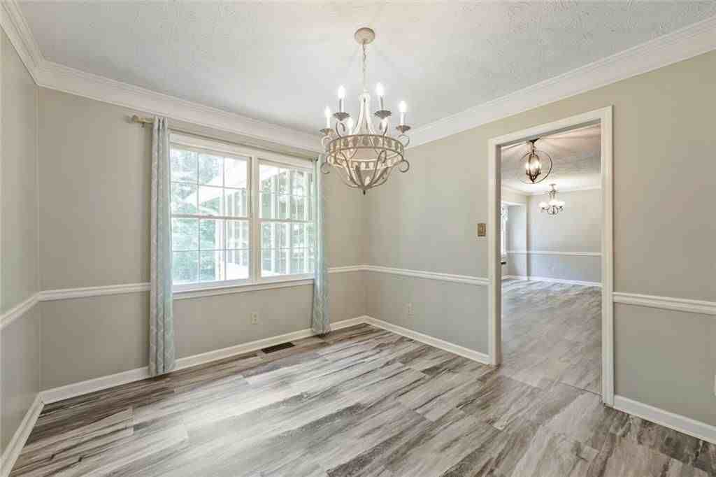 1456 Scholar Dr - Photo 7 of 28