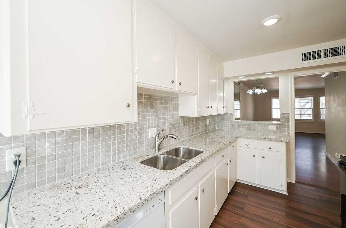 5230 Arboles Dr - Photo 2 of 6