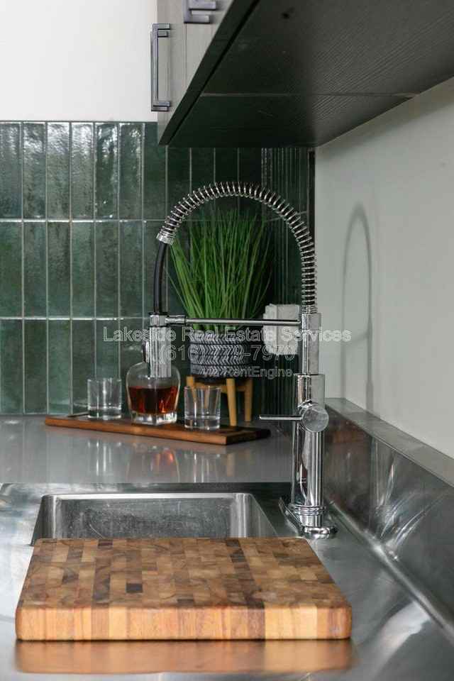 851 Fulton St W #104 - Photo 6 of 10