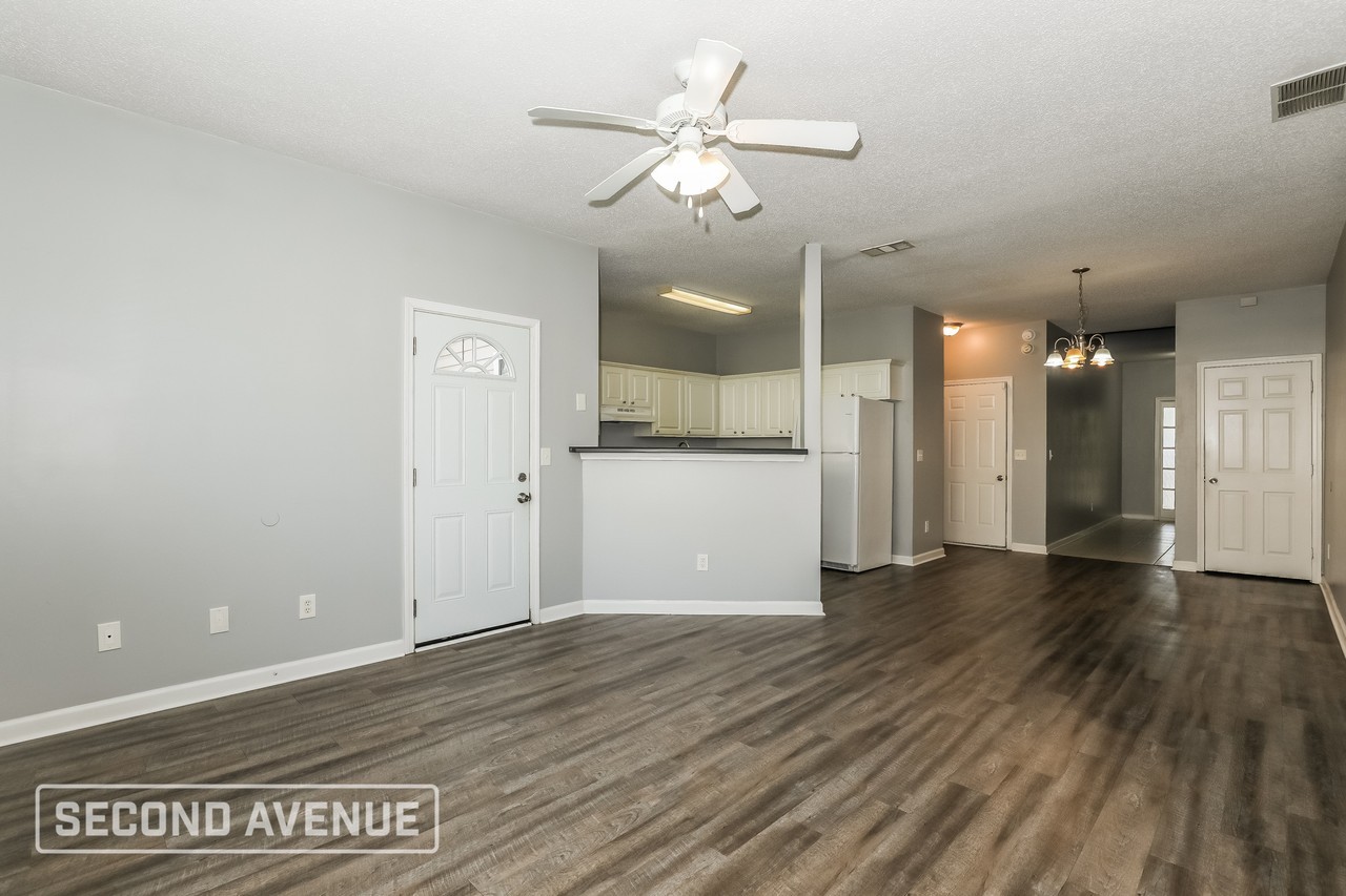 2398 Brianna Dr - Photo 2 of 18