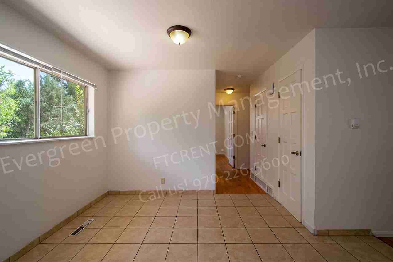 1228 Southridge Dr - Photo 6 of 50