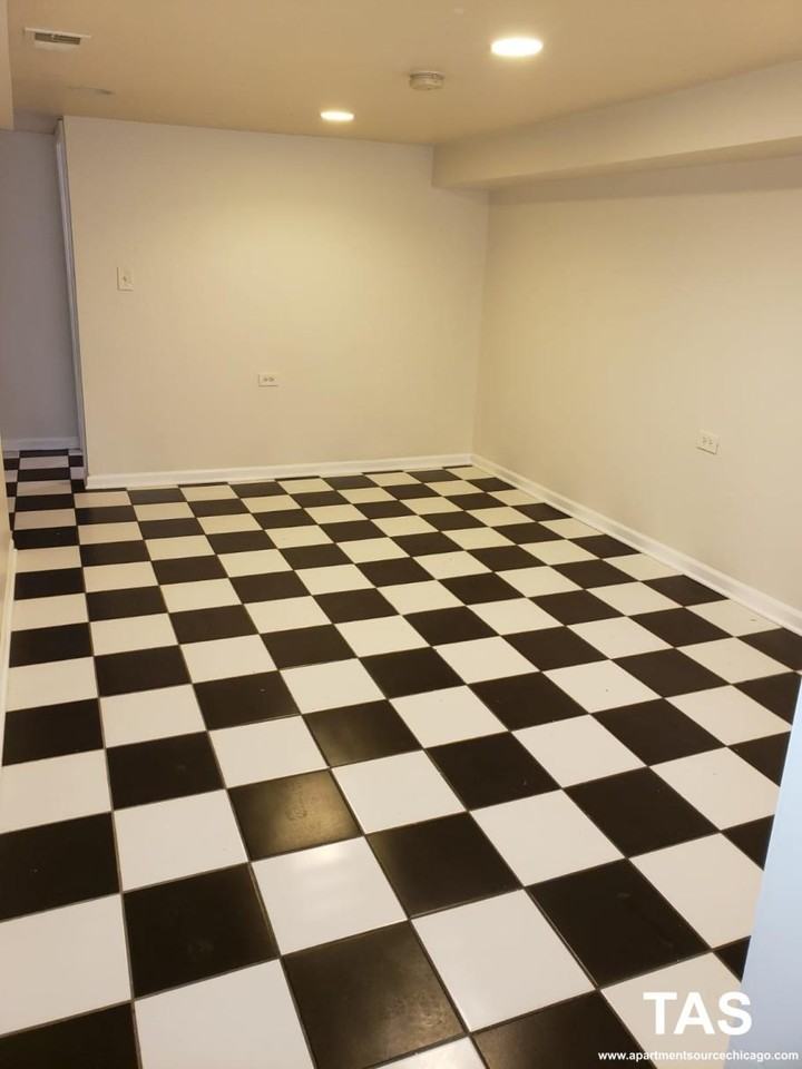 2230 N Lockwood Ave #GDN - Photo 3 of 9