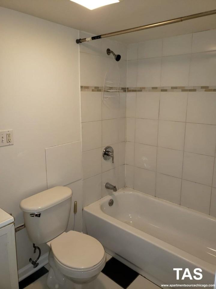 2230 N Lockwood Ave #GDN - Photo 7 of 9