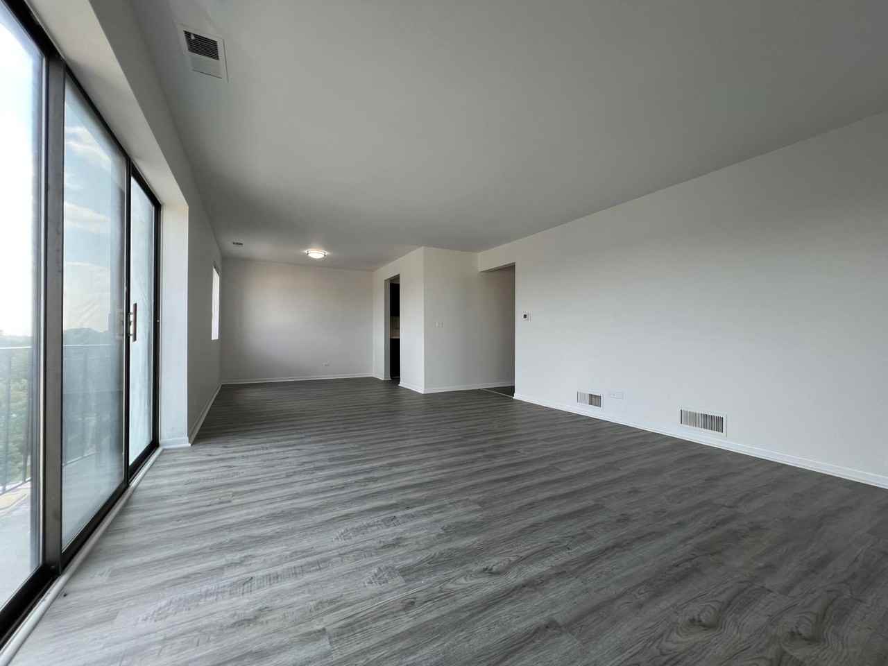 2300 N Harlem Ave #803 - Photo 5 of 20