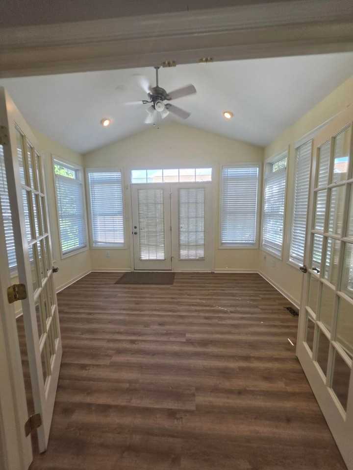 2066 Honeysuckle Ln - Photo 6 of 17