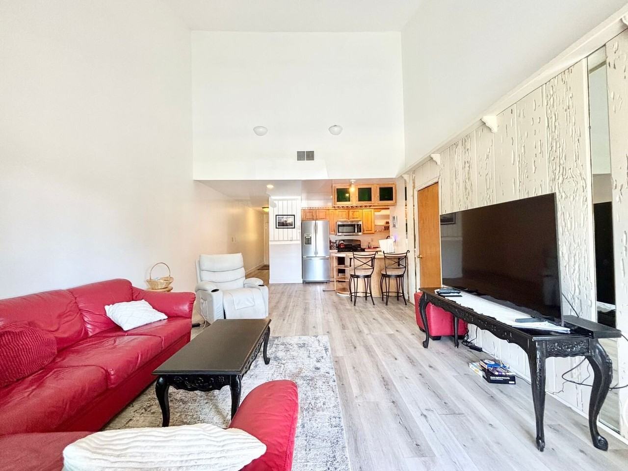 550 Ebbtide Cir - Photo 7 of 25