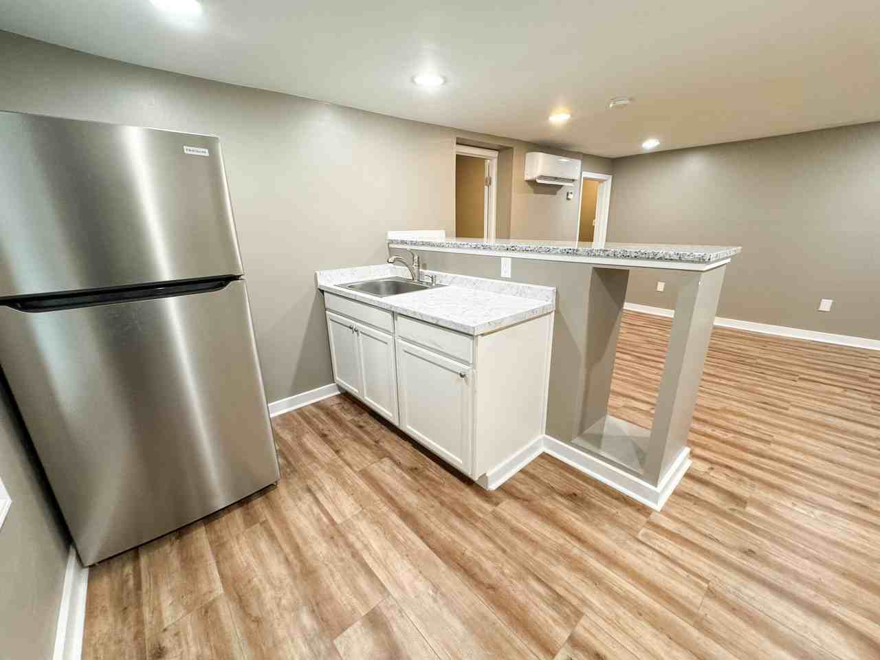 3310 Ottawa Ave - Photo 3 of 14