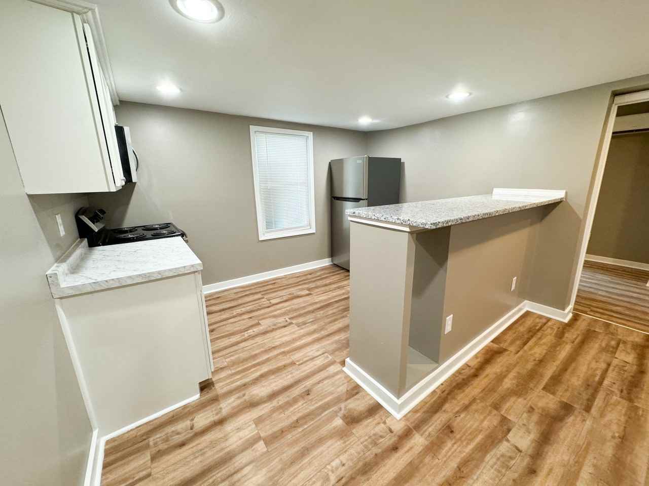 3310 Ottawa Ave - Photo 4 of 14