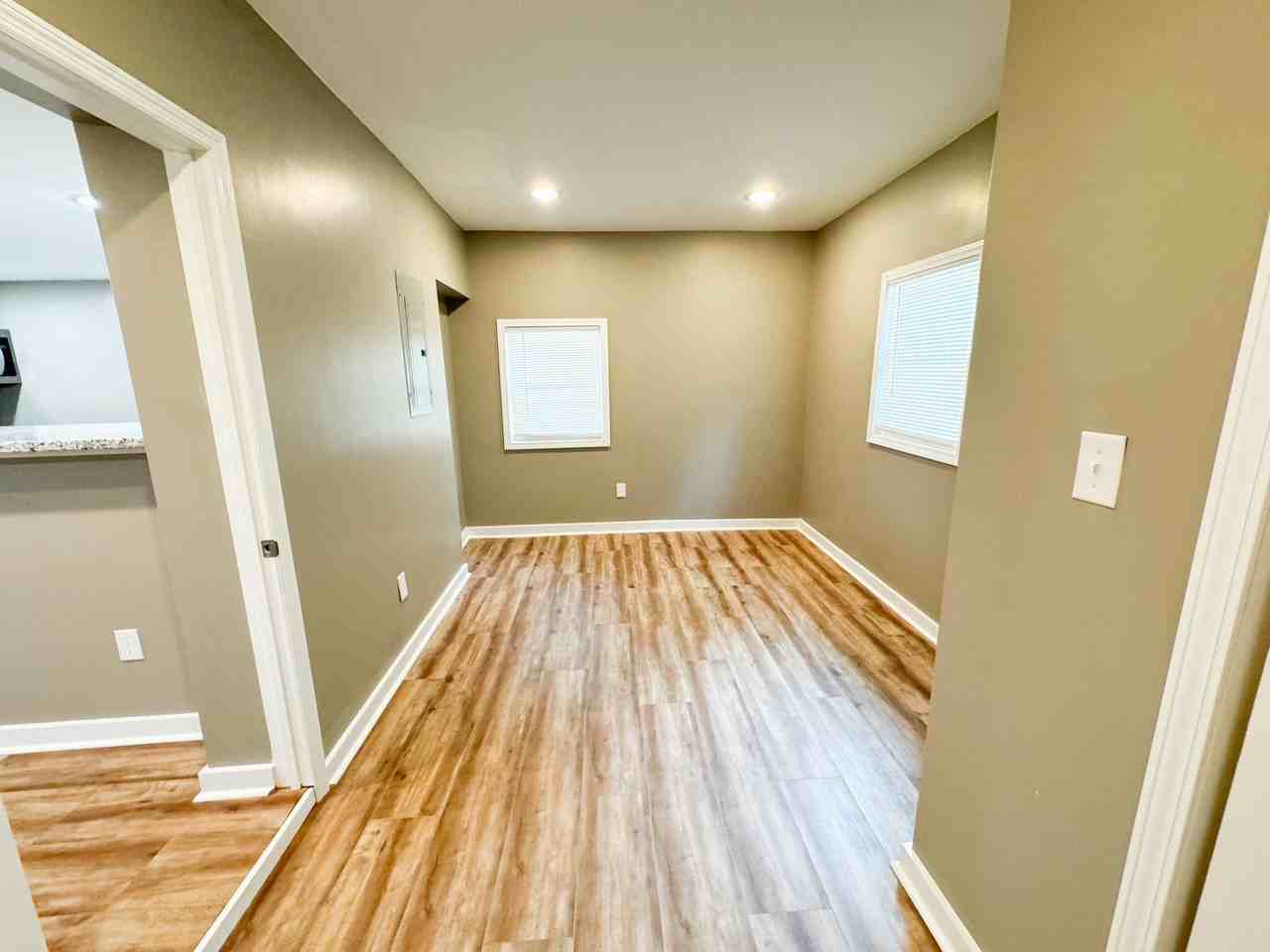 3310 Ottawa Ave - Photo 6 of 14