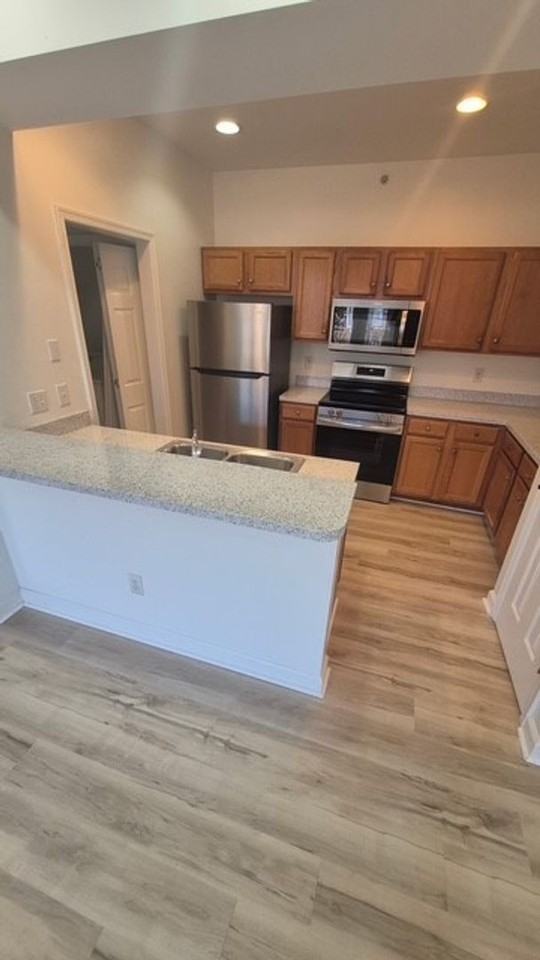 635-675 Woodbrook Drive - Photo 3 of 16