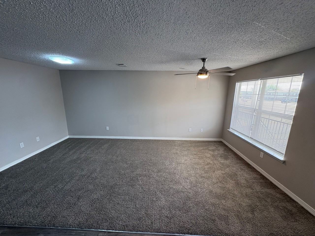 Addison Place Apartments - Photo 7 of 33