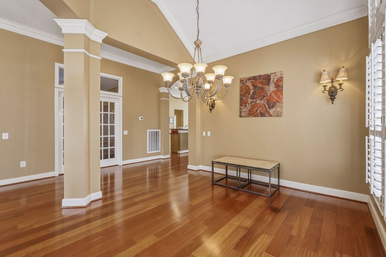 23915 Hamptonshire Ln - Photo 5 of 37