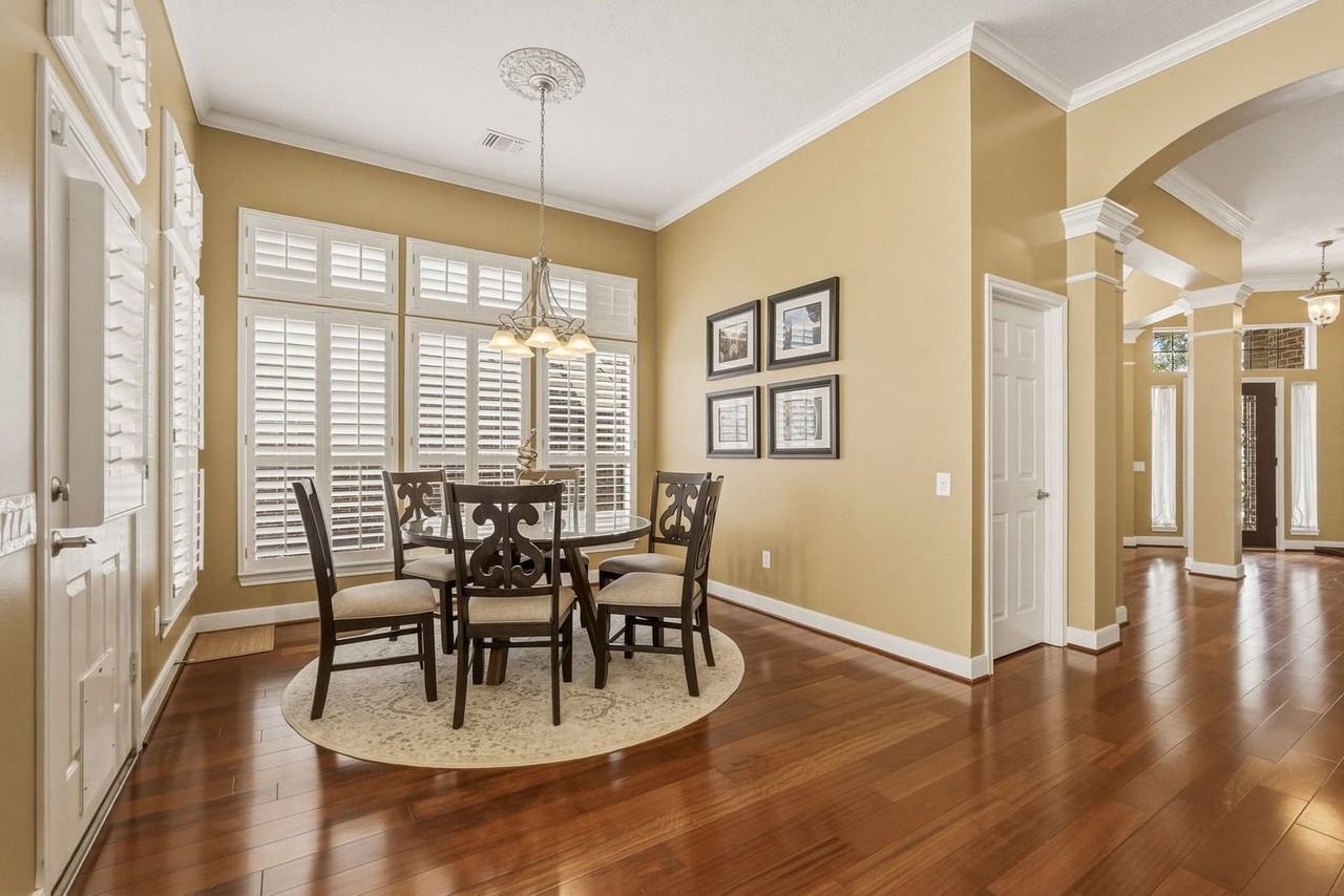 23915 Hamptonshire Ln - Photo 6 of 37