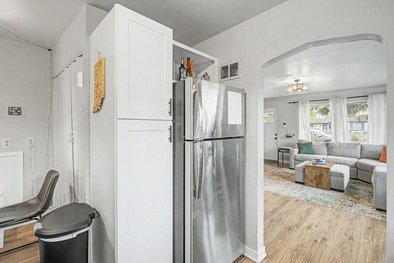 3560 N Glencoe St - Photo 6 of 31