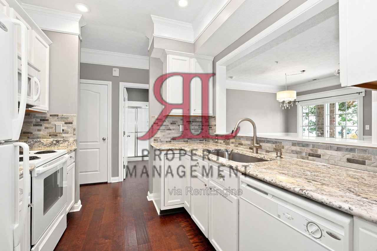 5038 Calais Dr #1 - Photo 6 of 16