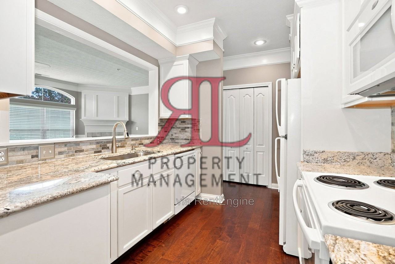 5038 Calais Dr #1 - Photo 7 of 16
